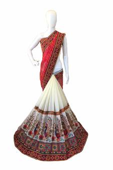 Red Embroidered Georgette Saree With Blouse