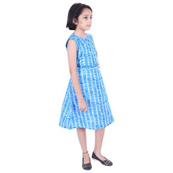 Blue printed cotton kids frocks 4