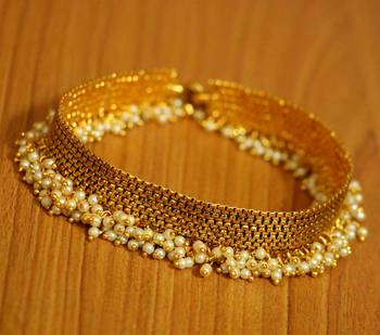 Gold Pearl Anklets 2