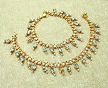 White Kundan Stone Gold plated Adjustable Free Size Anklet Payal for wedding Festival - LLA06_WT 1