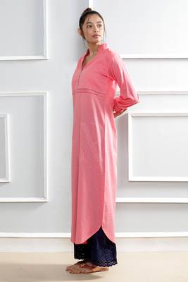 Pink plain cotton stitched kurti 2