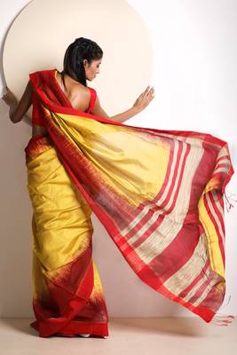 Yellow Hand Woven Blended Cotton Saree With Blouse 2