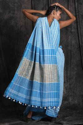 Blue Hand Woven Cotton Saree With Blouse 2