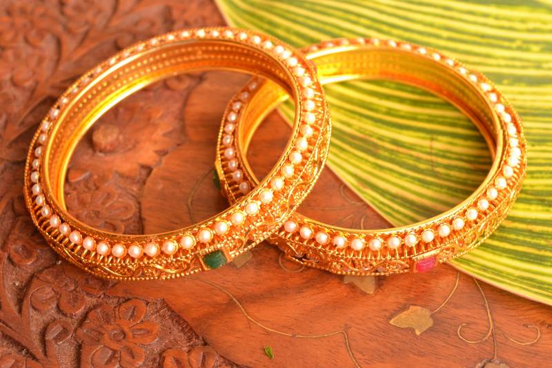 Designer Golden Pretty Semi-Precious Stone Bangle Set