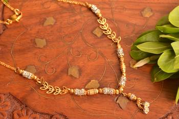 Designer Diamond Stone Golden Filigree Simple Mangalsutra Necklace 3