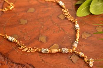 Designer Diamond Stone Golden Filigree Necklace 1