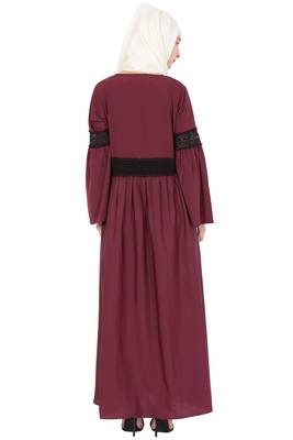 Maroon Plain Crepe Abaya 4