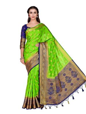 Green woven art silk saree with blouse 3