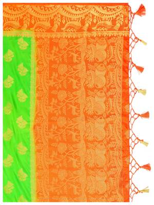 Green Woven Art Silk Saree With Blouse 8