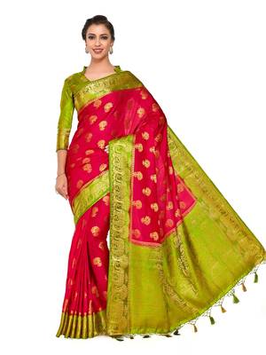 Red woven art silk saree with blouse 3