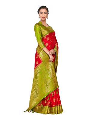 Red woven art silk saree with blouse 4