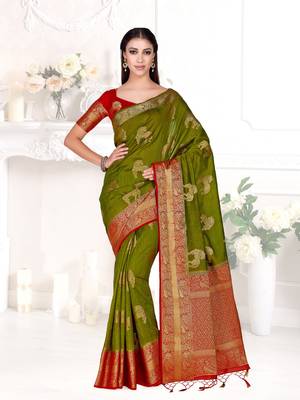 Green Woven Art Silk Saree With Blouse 2
