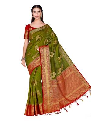 Green Woven Art Silk Saree With Blouse 3