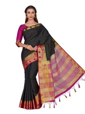 Black Woven Tussar Silk Saree With Blouse 3