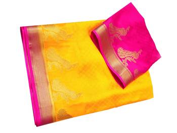 Gold Woven Crepe Saree With Blouse 9