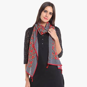 Red rayon printed stole for women 1