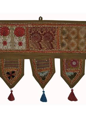 Lalhaveli Hand Embroidered Work Design Patchwork Toran Hanging 39 X 16 Inches 3