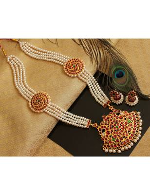 Beautiful Kemp Green Pearl Designer Short Haar Set  1