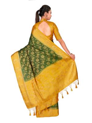 Green Woven Art Silk Saree With Blouse 4