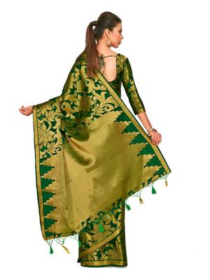 Green woven art silk saree with blouse 4