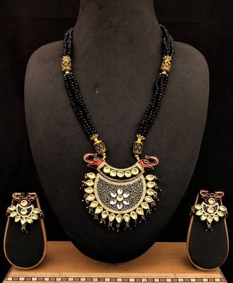 Red Green Cyrstal Kundan Meenakari Jewelry Set 1