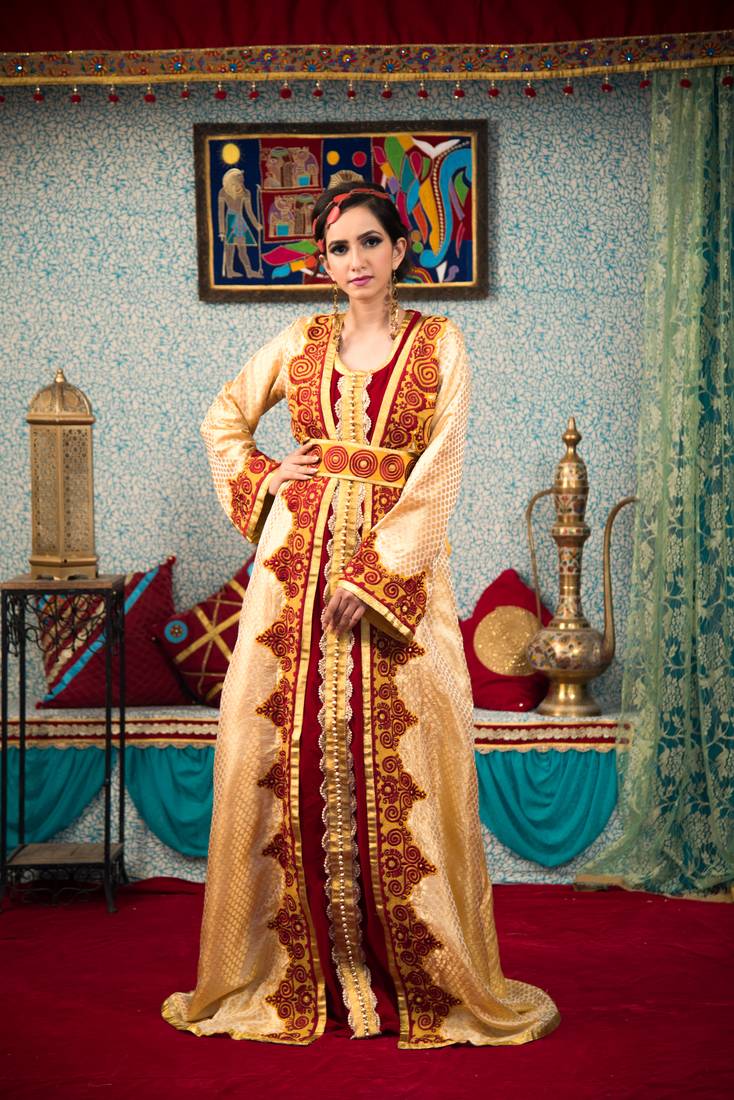 Biskit Color Thread Work Dubai Style Free Size Muslim Wedding Dress Kaftan