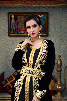 Black Color Morrocon Style Thread Work Kaftan 3