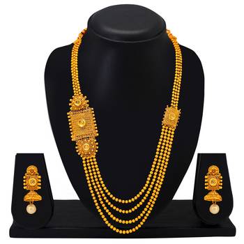 Gold crystal necklaces 1