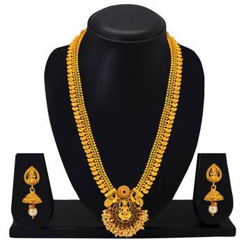 Gold crystal necklaces 1
