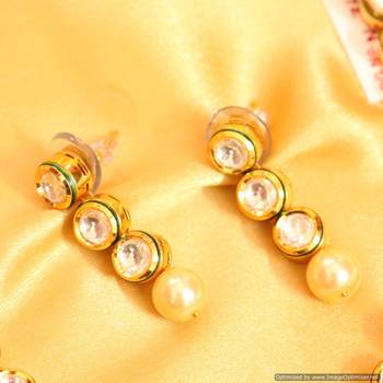 Elegant Kundan Meenakari Pearl Necklace Set 2