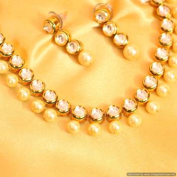 Elegant Kundan Meenakari Pearl Necklace Set 3