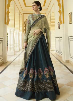 Bollywood style Embroireded wedding semi-stitched Lehengha 1