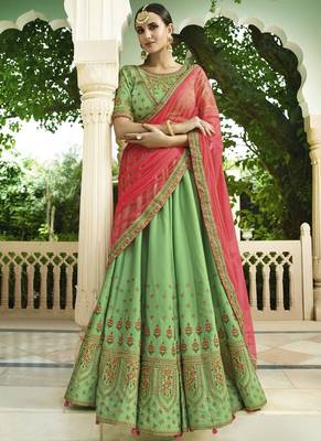 Bollywood style Embroireded wedding semi-stitched Lehengha 1