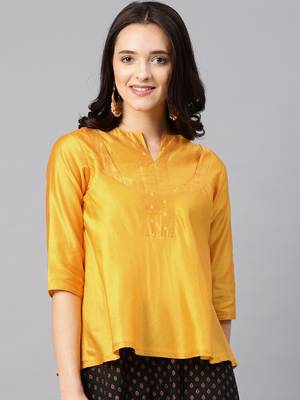Gold Women's Ulfat - chanderi Tunic with buti yoke 1