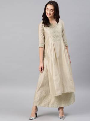 Beige Women's Noor - Chanderi box pleated Kurta 2