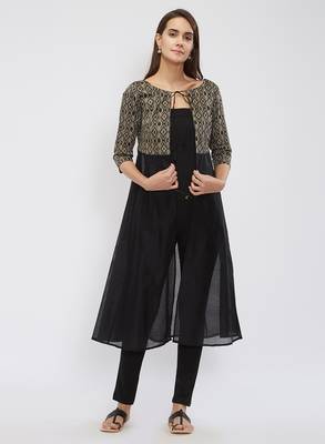 Women's Azmat - A-Line Kurti with a jacquard shawl collar shrug 1