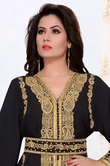 Black embroidered georgette Islamic kaftans With Scarves Sun-proof hijab