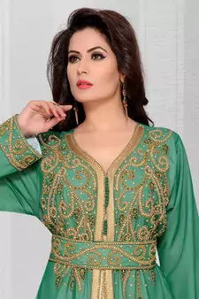 Green embroidered georgette islamic kaftans With Scarves Sun-proof hijab