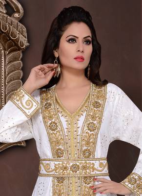 Off white embroidered georgette islamic kaftans with hijab 2