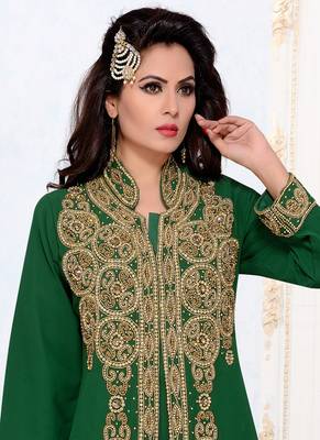 Green embroidered georgette islamic kaftans With Sun-proof hijab 2