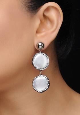 Baroque Pearl Danglers 1