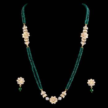 Emerald And Kundan Designer Necklace Set 2