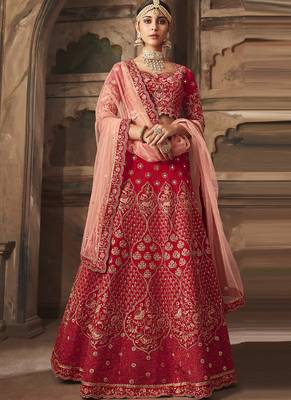 Red Banarasi Silk Bridel Wear Semi Stitched Lehenga Choli 1