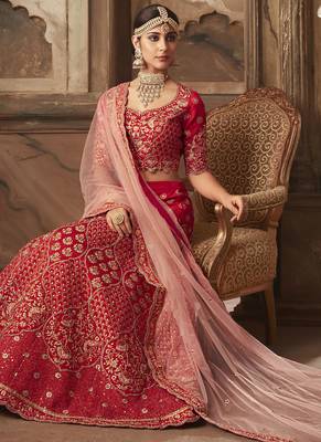 Red Banarasi Silk Bridel Wear Semi Stitched Lehenga Choli 3