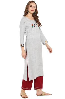 Janasya Cotton Embroidered Straight Kurta With Straight Pant 4