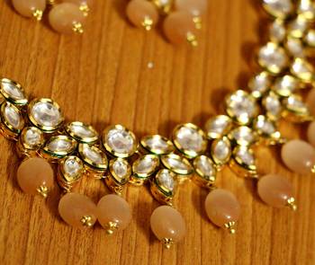 Beige Cat'S Eye Necklace Sets 3