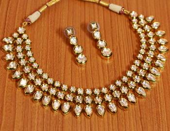 White Necklace-Sets 1