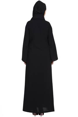 Black Simple Yet Stylish Front Openembroidered Abaya 4