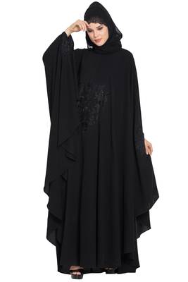 Black Nida Embroidered Irani Kaftan Abaya 1