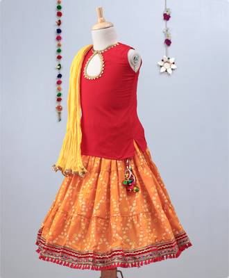 Yellow Bandhini Lehenga With Red Tie Back Choli And Yellow Dupatta 3